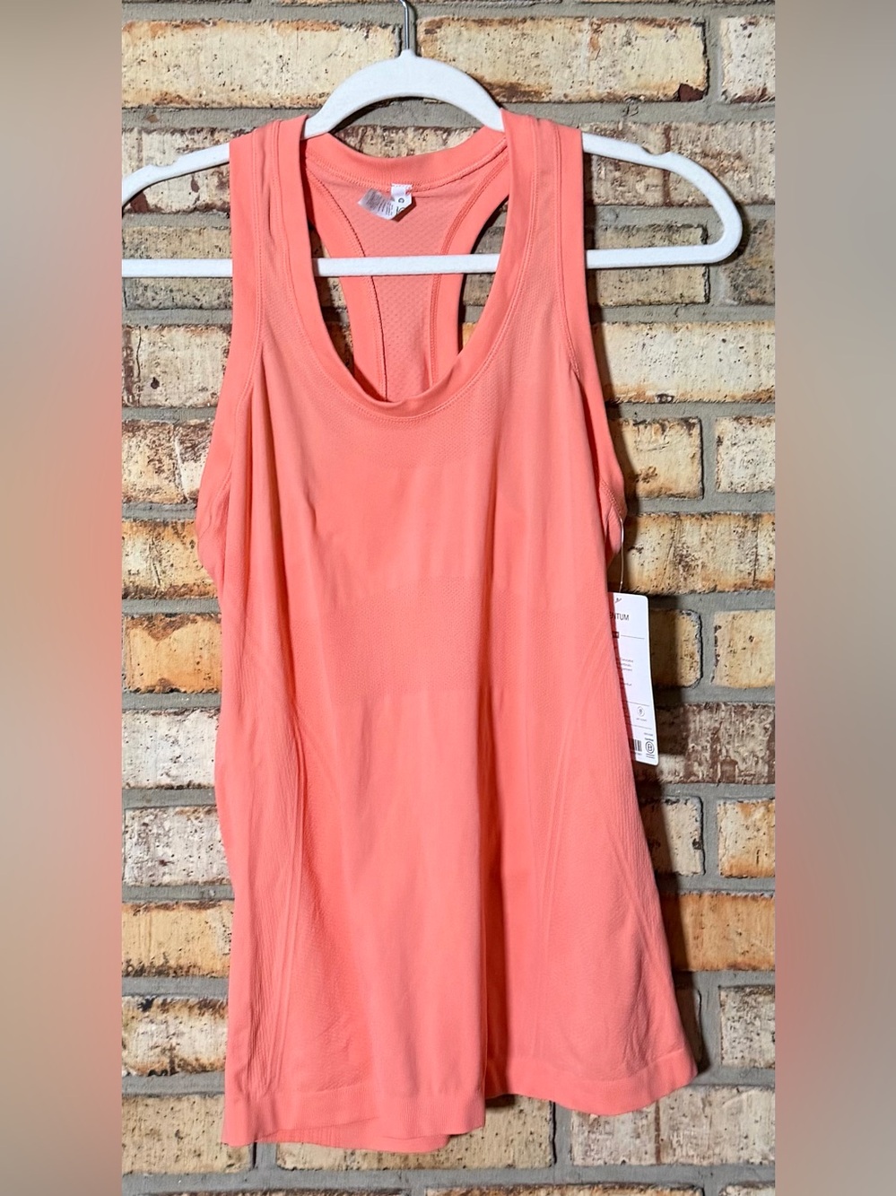 Athleta tank M NWT